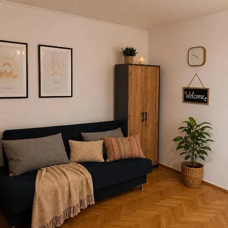 Slowackiego Apartment *